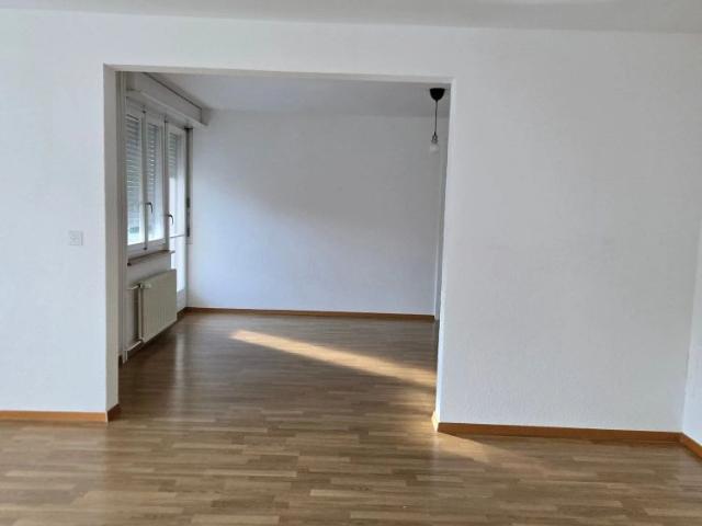5 Zimmer, 144 m², 1. Stock
