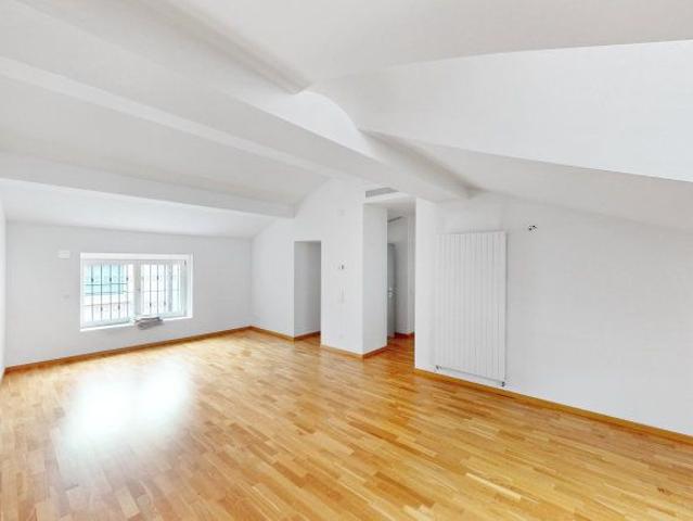 5 Zimmer, 145 m², 5. Stock