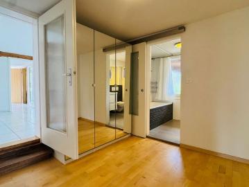 5 Zimmer, 150 m², 1. Stock
