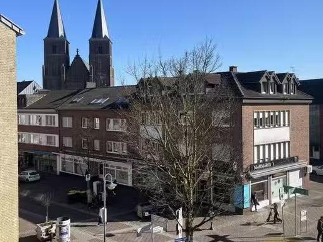 5 Zimmer 166 m² 1.350 € Kaltmiete Wohnungen in Kleve