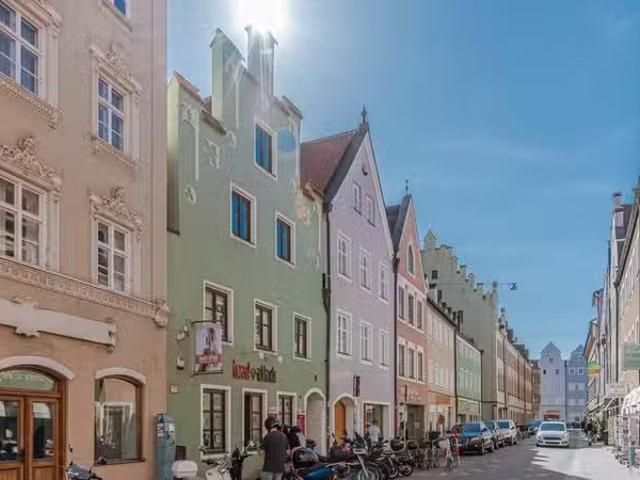 5 Zimmer 173 m² 1.495 € Kaltmiete Wohnungen in Landshut