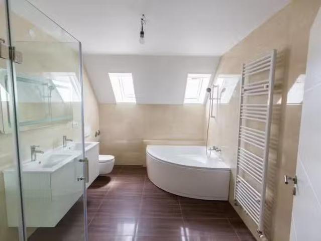 5 Zimmer 177 m² 1.550 € Kaltmiete Wohnungen in Balingen