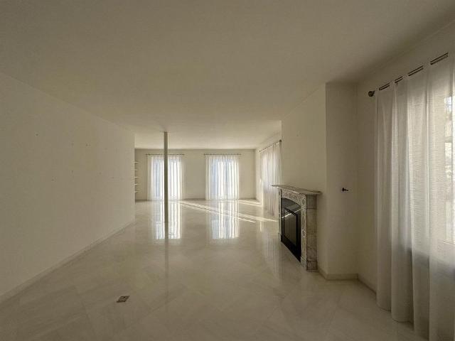 5 Zimmer, 194 m², 5. Stock