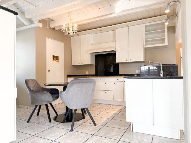 5 Zimmer, 220 m², 3. Stock