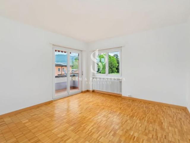5 Zimmer, 260 m², 2. Stock