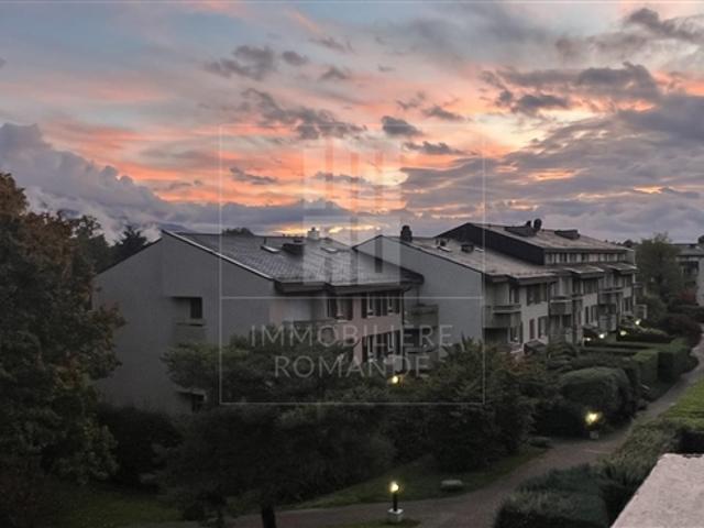 Renovierte 5 Zimmer Wohnung in Cologny
