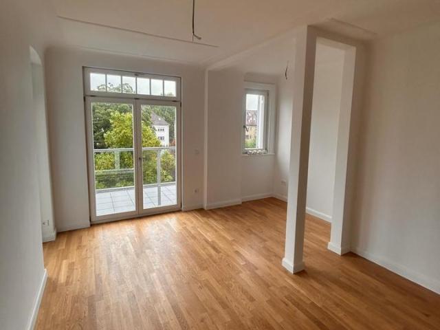 5 Zimmer DG Traum m. Balkon ins GrüneEBKSauna in Stgt. Bad C