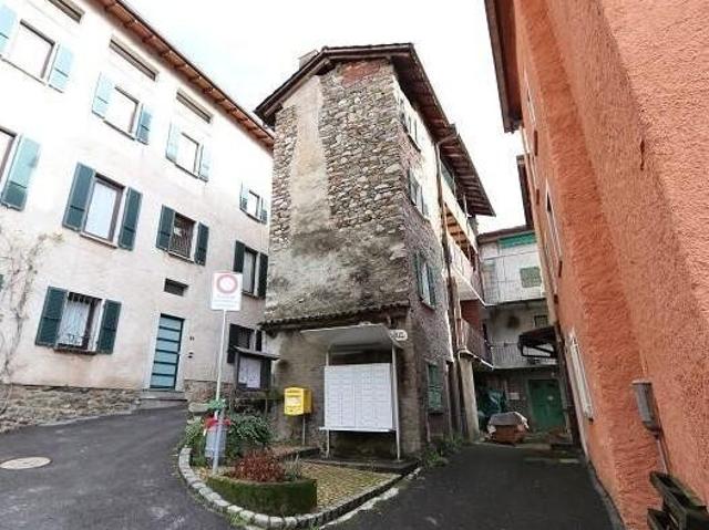 5 Zimmer Dorfhaus Rustico zum Ausbauen / 5 Zimmer Haus im Kern zu renovieren