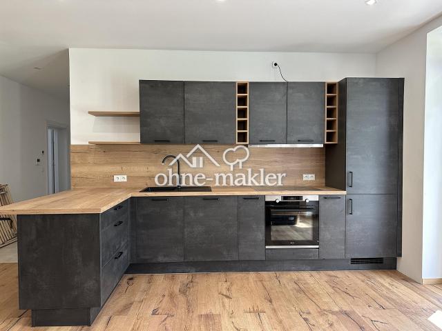 5 Zimmer EG Wohnung, EBK, Parkett, Terrasse und Garten
