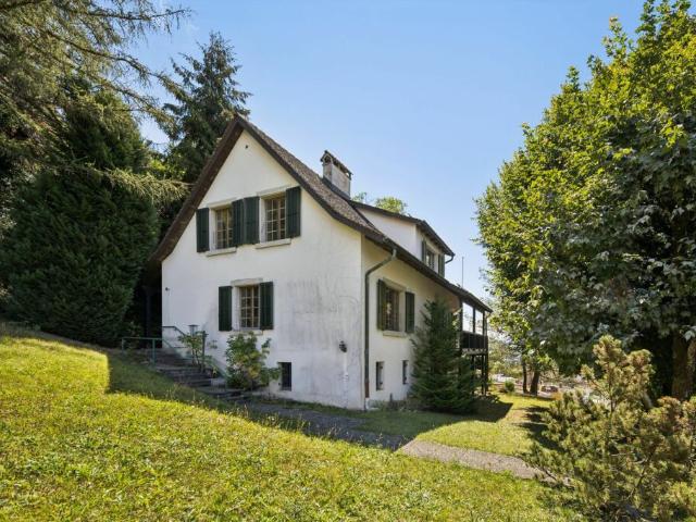 5 Zimmer Einfamilienhaus auf grosser Parzelle in Blonay VD mit See und Bergsicht