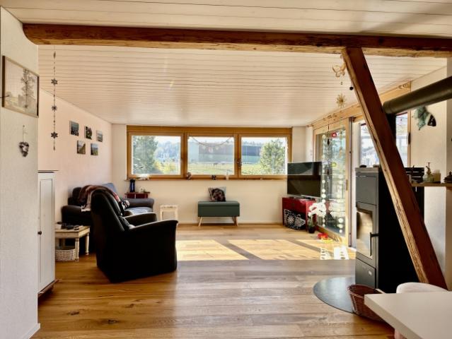 5 Zimmer Einfamilienhaus mit Werkstatt und grossem Garten