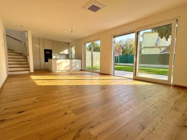 5 Zimmer Erstbezug Traumhaus mit ca. 150m2 Garten! 2 Badezimmer! Markenküche! Provisionsfrei für den Käufer