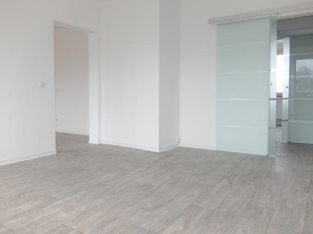 5 Zimmer Familienwohnung mit viel Platz auf 109 qm Spielplatz im Hof
