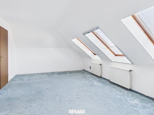 5 Zimmer Haus in Gänserndorf mit Terrasse, Garage, Pool und geräumigen Keller