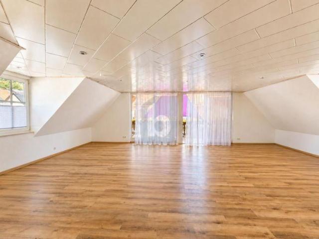 5 ZIMMER MAISONETTE MIT GROßZÜGIGEM OSTBALKON