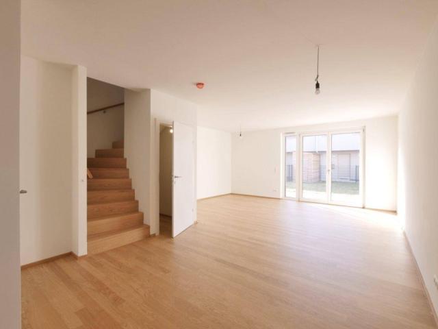 5 Zimmer Reihenhaus XL Terrasse |Garten | 2xParken | Wärmepumpe