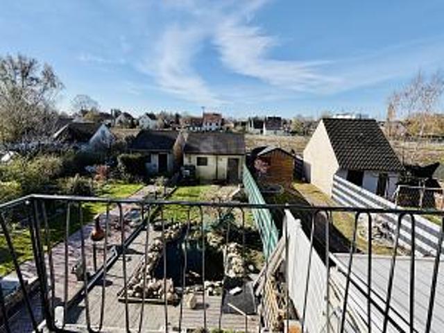 5 ZIMMER REIHENHAUS  500M² GARTEN & TEICH