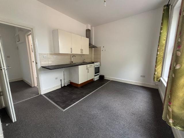 5, 17 Wordsworth Road SO15, 1 bed flat to rent, £795 pcm | PrimeLocation