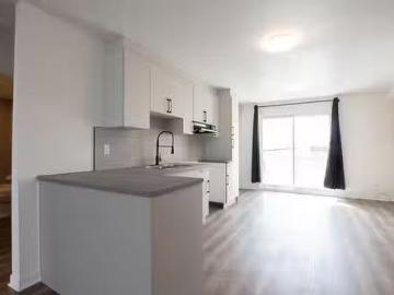 5 189 Rue Hector Lanthier, Saint Eustache, QC, J7P 1Z8 lease.