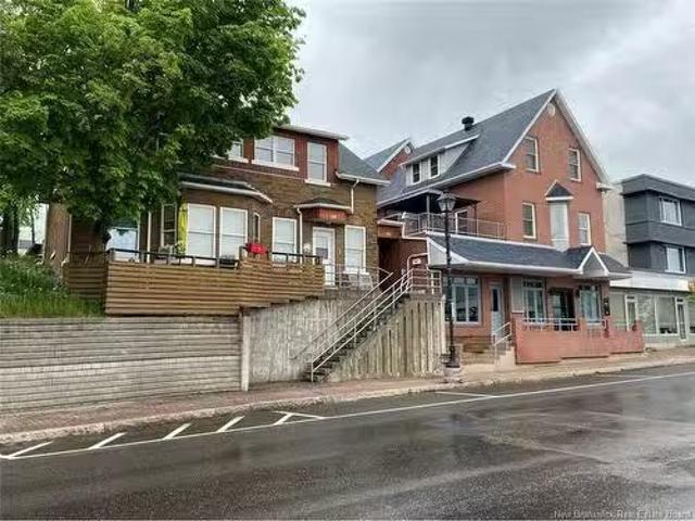 5 118 De L'Église St, Edmundston, NB, E3V 1K1 house for sale.