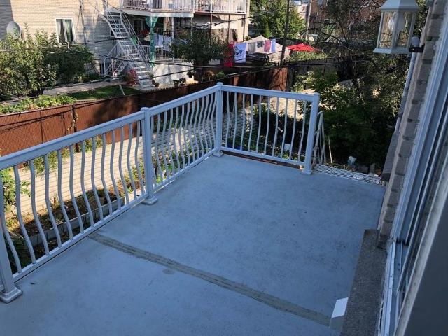5 1/2 CHOMEDEY LAVAL 100% Rénové