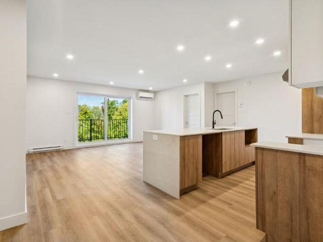 5 1/2 sur la rue Henderson, Huntingdon