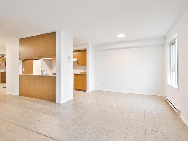 5 1/2 SAINT BASILE LE GRAND adjacent SAINT BRUNO DE MONTARVILLE