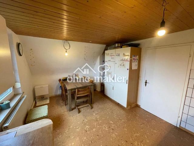 5 1/2 Zimmer Wohnung in ruhig gelegenem Zweifamilienwohnhaus mit sonnigem Garten