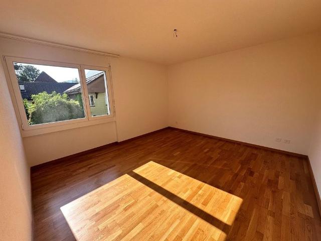 5 1/2 Zimmerwohnung, 1. Stock rechts