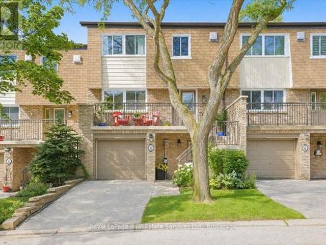 5 2120 Marine Drive, Oakville Br Bronte, ON, L6L 1B7 Luxury Townhouse for sale | Listing ID W13549 | Royal LePage Carriage Trade Luxury Properties