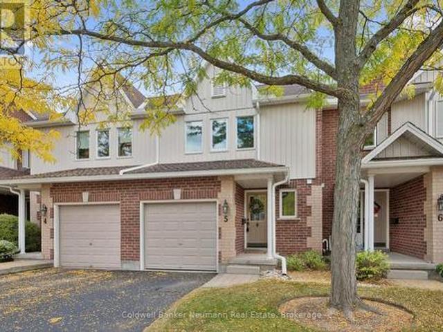 5 39 Ptarmigan Drive, Guelph Kortright Hills, ON, N1C 1E8 townhouse for sale | Listing ID X13855 | Royal LePage