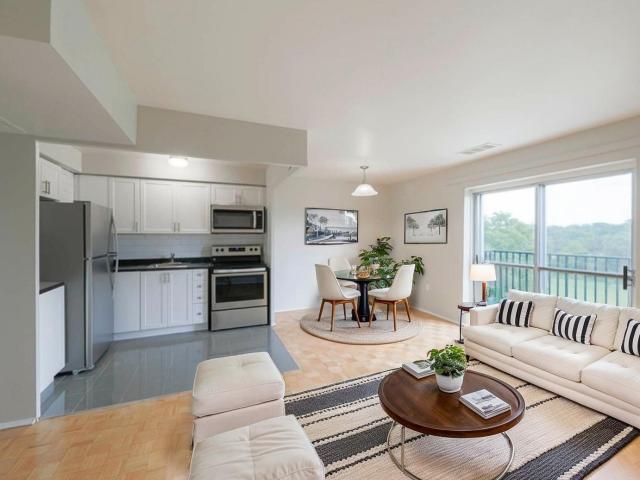 5 30 Glenn Wood Place 2.5 bedroom [object Promise] for Rent