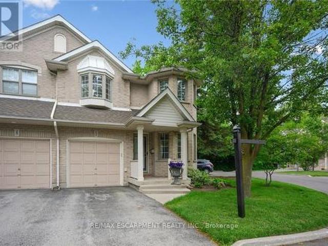 5 3243 New Street, Burlington, ON, L7N 1M9 townhouse for sale | Listing ID W13471 | Royal LePage