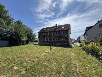 5,3% AFA Voll vermietetes MFH mit sechs Einheiten und zusätzlichem Bauland! Bergheim