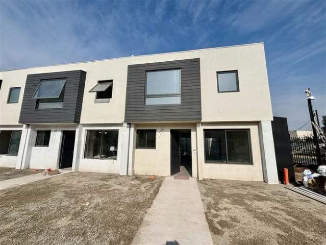 5.450 UF Casa Nueva 3D3B 1 Estac Condominio Huechuraba | 3 dormitorios por 5450.00 en Huechuraba