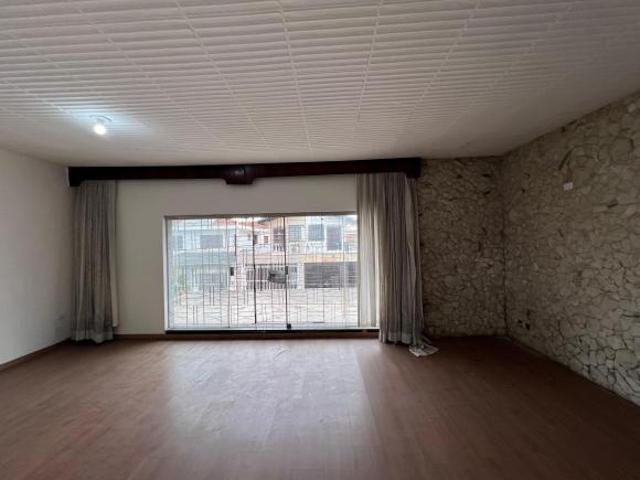 5 5 1 1 9 9 9 3 7 0 6 0 9 Casa térrea à venda no Butantã Metrô FL16