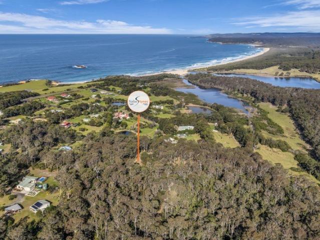 5.5 Acres, Coastal Views & Minutes to Bermagui