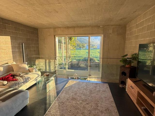 5.5 LOCALI CON GIARDINO PRIVATO E TERRAZZO CAMORINO