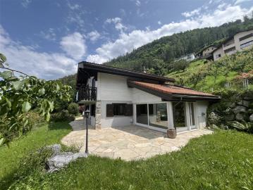 Nendaz, Gundis, Wallis - Garten, Parkplatz