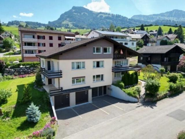 5.5 room ground floor apartment with conservatory and land area
