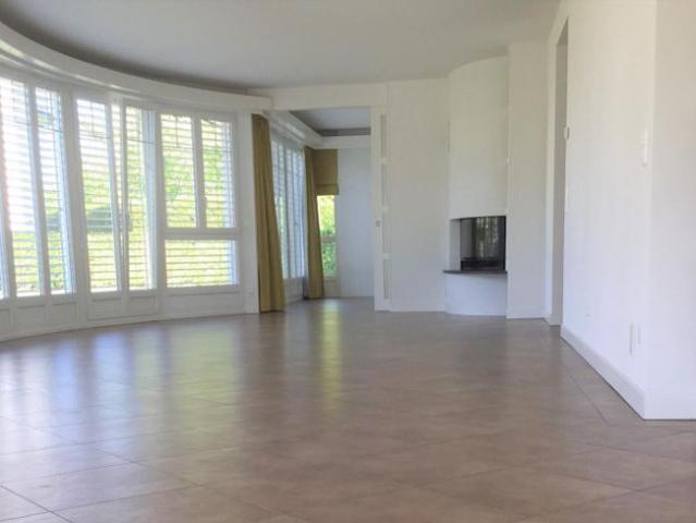 5.5 room luxury apartment on the upper floor with large terraces