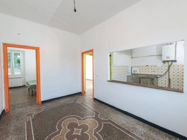 5,5 vani con cantina e terreno