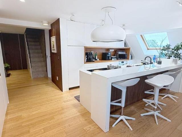 5.5 Zimmer Maisonettewohnung – Donatyre – Avenches VD Edle Materialien – Ideal für Familien