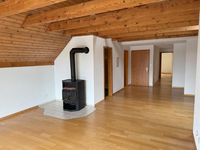 5.5 Zimmer Dachwohnung mit Charme in attraktiver Gemeinde Zuzwil SG