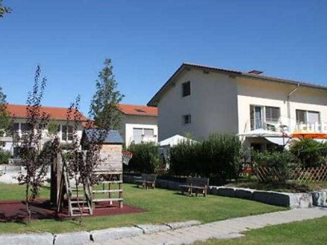 5.5 Zimmer Doppeleinfamilienhaus mit 2 EHP Inklusiv