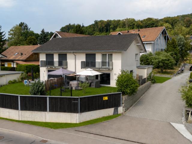 5.5 Zimmer Doppeleinfamilienhaus mit Aussicht