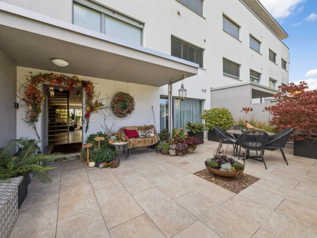 5.5 Zimmer Gartenwohnung in Zufikon grosszügig wohnen wie im Einf.
