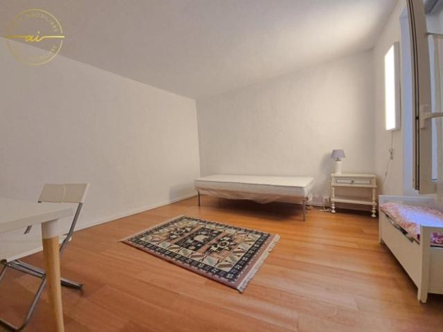 5.5 ZIMMER HAUS IM HISTORISCHEN ZENTRUM VON RIVA SAN VITALE