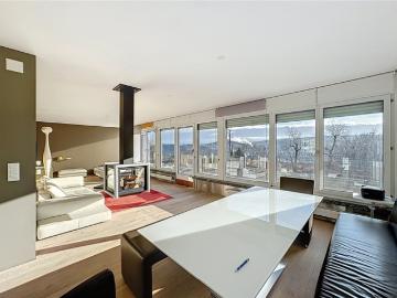 Dachgeschosswohnung 5.5 Zimmer mit Terrasse