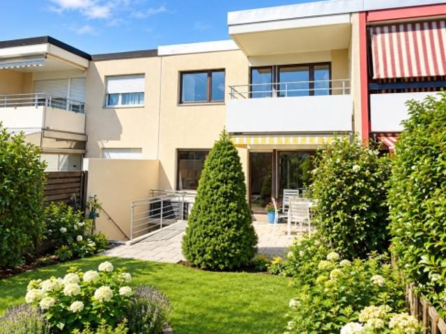 5.5 – Zimmer Reihen Einfamilienhaus mit Garten